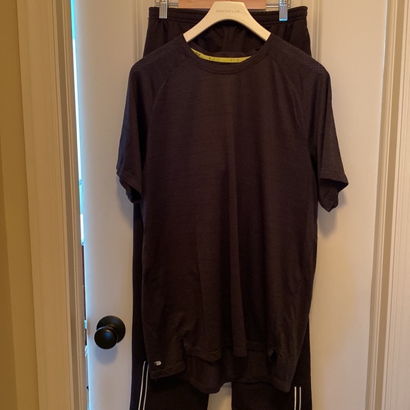 Men’s Large Reebok Mesh Shirt L - Picture 2 of 4